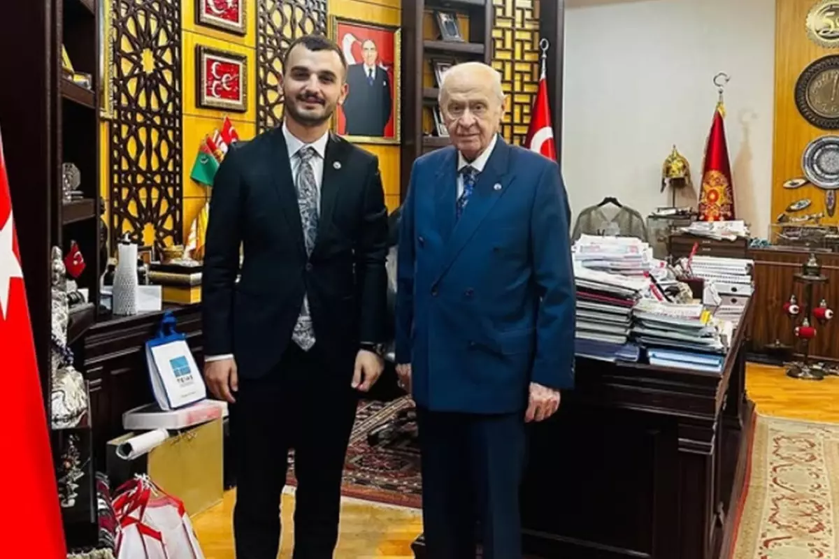 Bayrampaşa Belediyesi'ne operasyonda MHP yöneticisi de gözaltında
