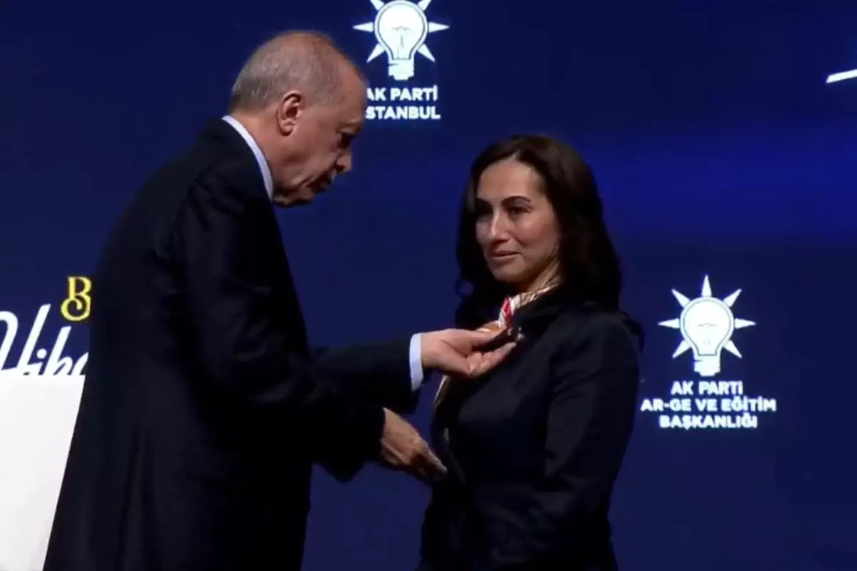 Beykoz Belediye Başkan Vekili Özlem Vural Gürzel, AK Parti&apos;ye katıldı
