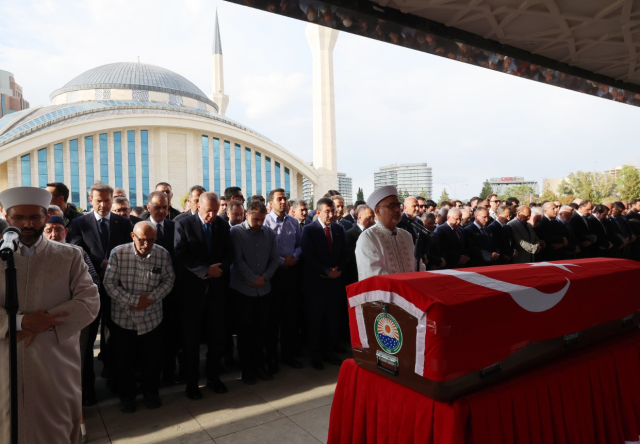 cumhurbaskani basdanismani kilic son yolculuguna 19045300 6736 m