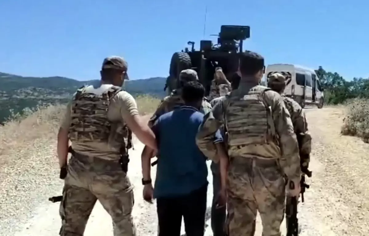 Diyarbakır'da Narkotik Operasyonu: 34 Gözaltı, 18 Tutuklama