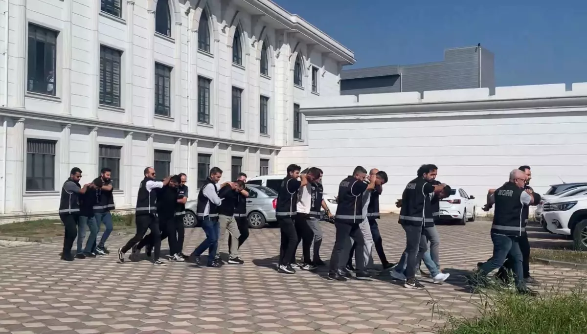 Gölcük'te Hac Organizasyonu Sahibi Saldırıya Uğradı, 7 Kişi Tutuklandı