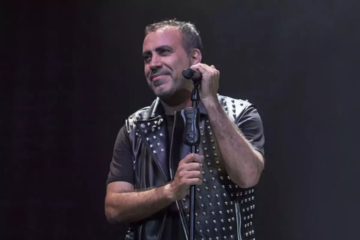 Haluk Levent sahne sonrası rahatsızlandı, apar topar hastaneye kaldırıldı