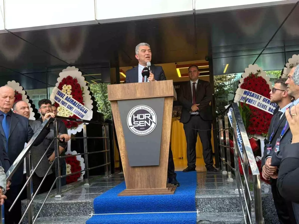 HÜR-SEN Yeni Genel Merkez Binasını Açtı