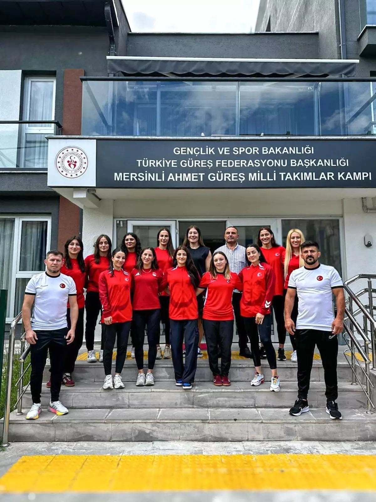 Kadın Güreş Milli Takımı, Dünya Şampiyonası'na Uğurlandı