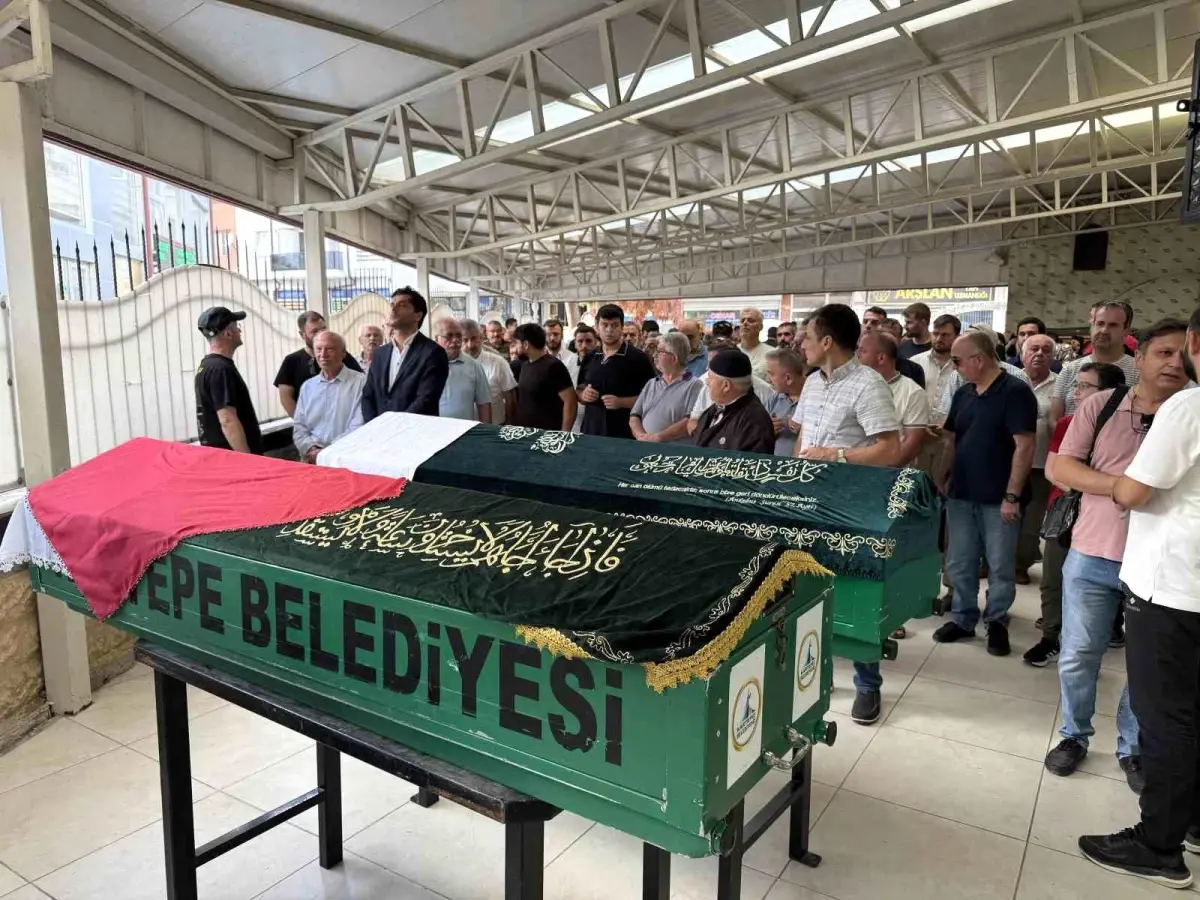 Kartepe'de Korkunç Cinayet: Hemşire Sevgilisi ve Kardeşi Öldürüldü