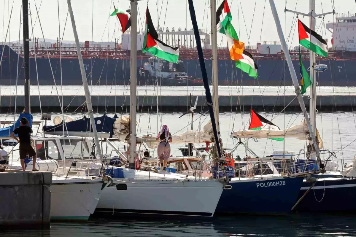 Küresel Sumud Filosu'nun İlk Gemisi Gazze'ye Yola Çıktı