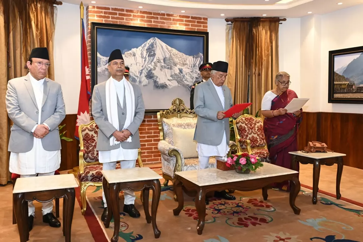 Nepal'de discort üzerinden yeni başbakan seçildi