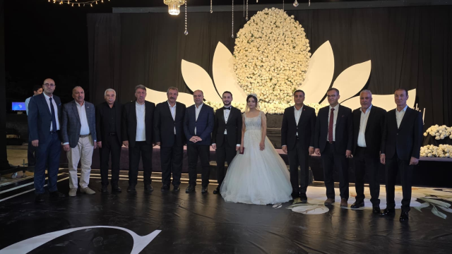 Şanlıurfa'da Yöresel Kıyafetlerle Süslenen Aşiret Düğünü