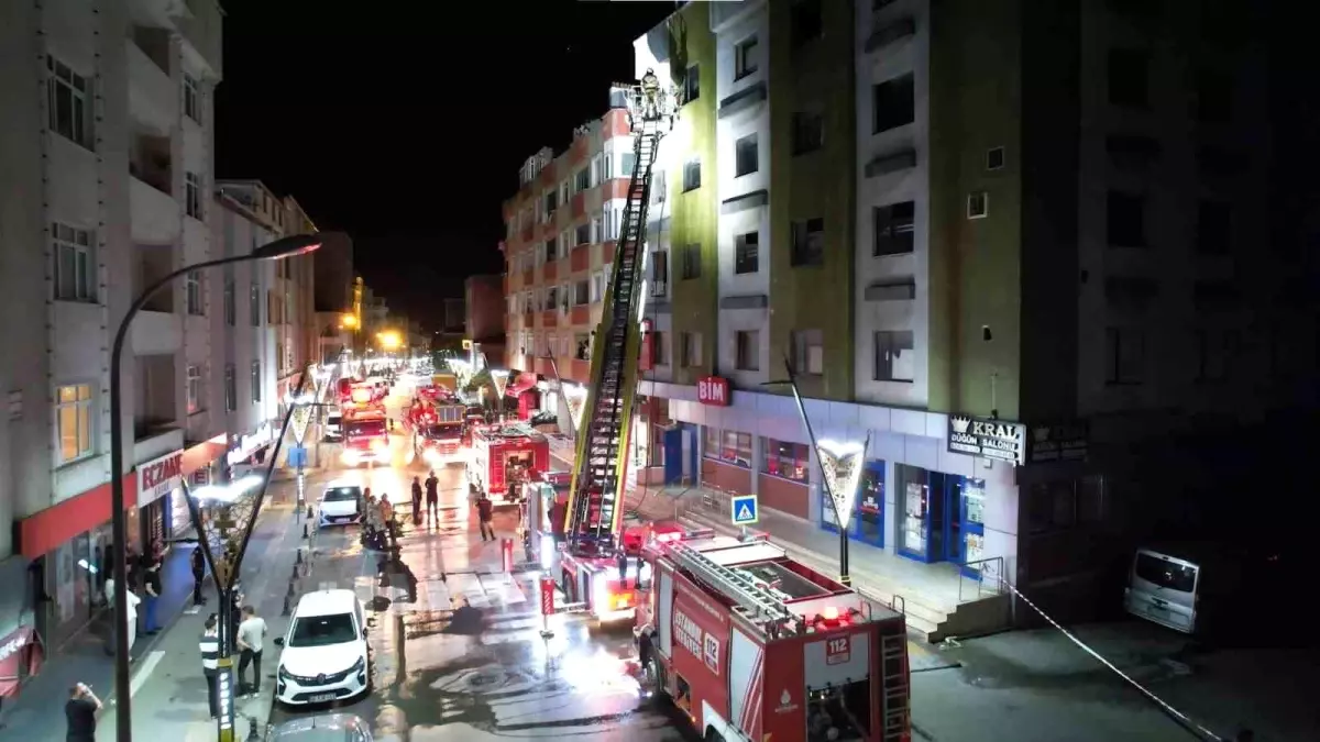 Pendik'te Tekstil Atölyesinde Yangın Çıktı