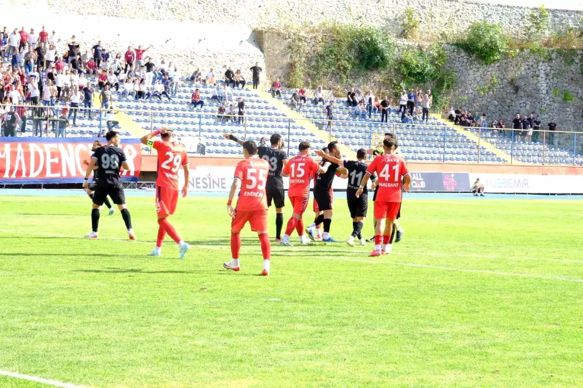 Zonguldakspor ve Düzce Cam Düzcespor Berabere Kaldı
