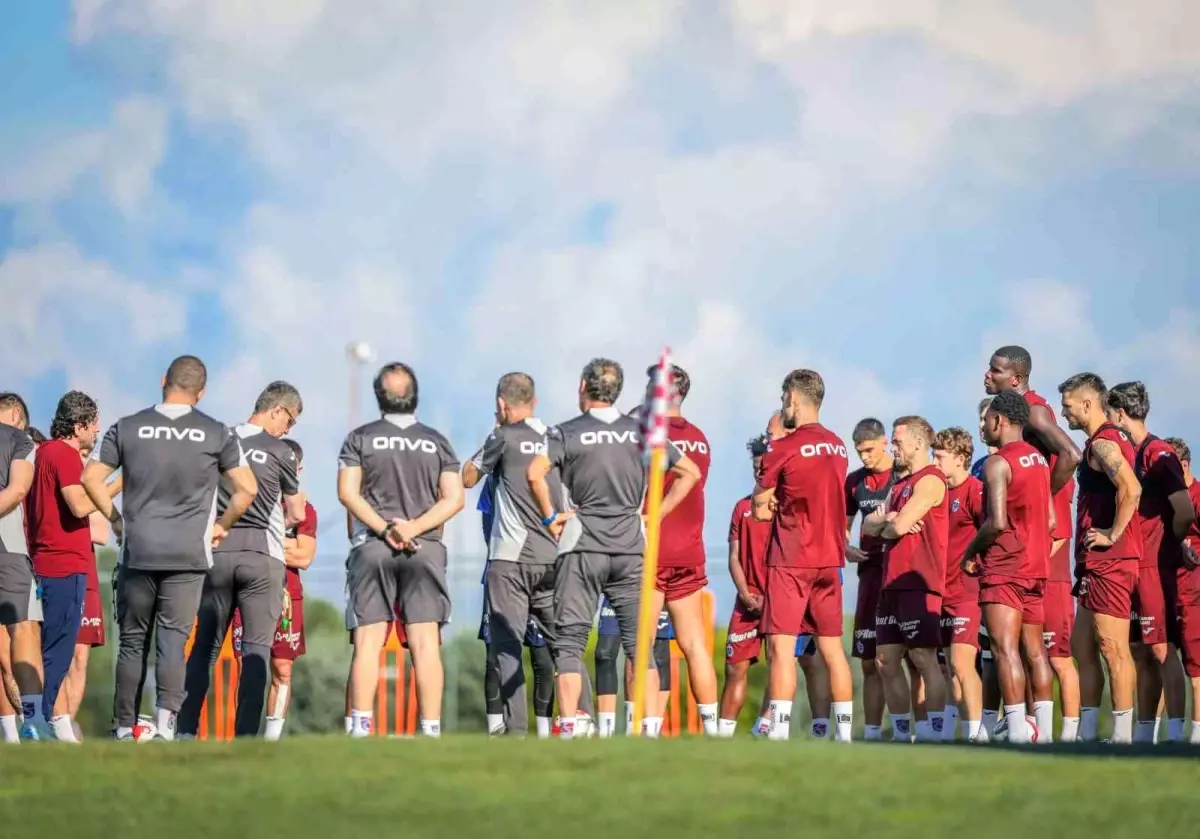 Trabzonspor'da Transfer Hareketliliği: 8 Yeni Yüz, 16 Ayrılan Oyuncu