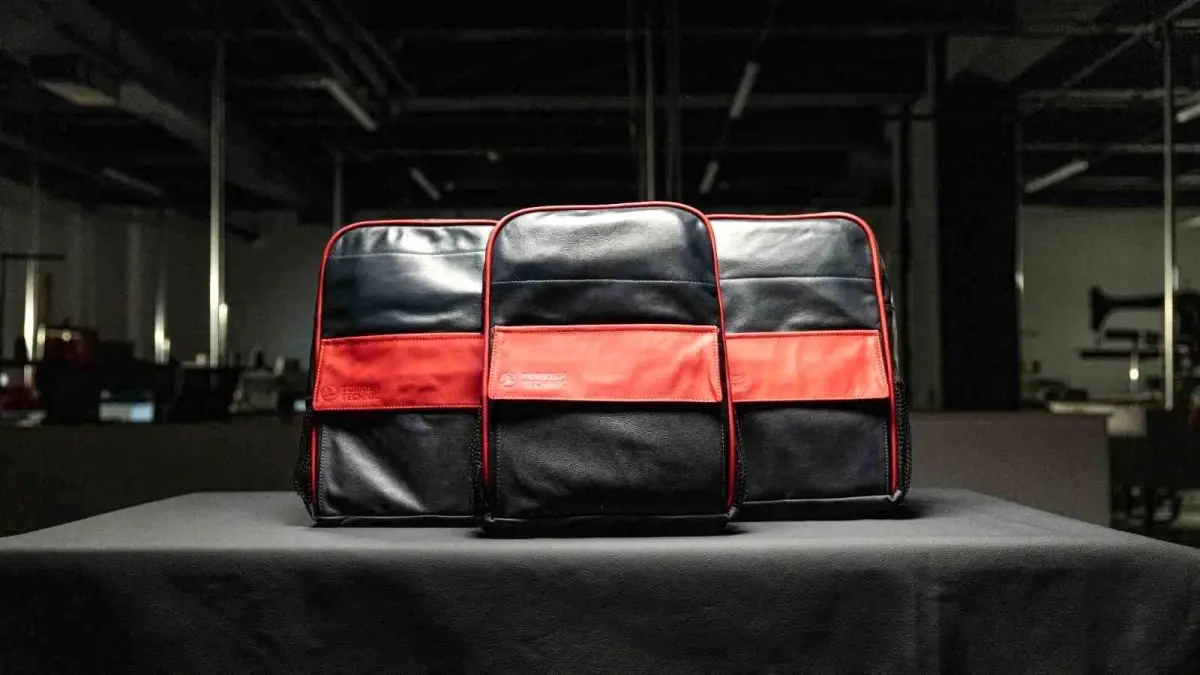 THY'den İleri Dönüşüm Projesi: Uçak Koltuk Kumaşları Okul Çantasına Dönüşüyor