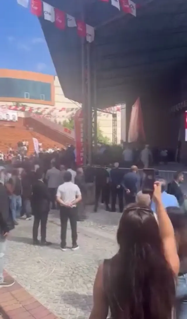 Tension and Fight at CHP Esenyurt Congress