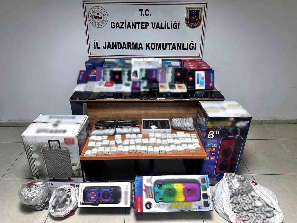 Gaziantep'te 1 Milyon TL Değerinde Kaçak Elektronik Eşya Ele Geçirildi