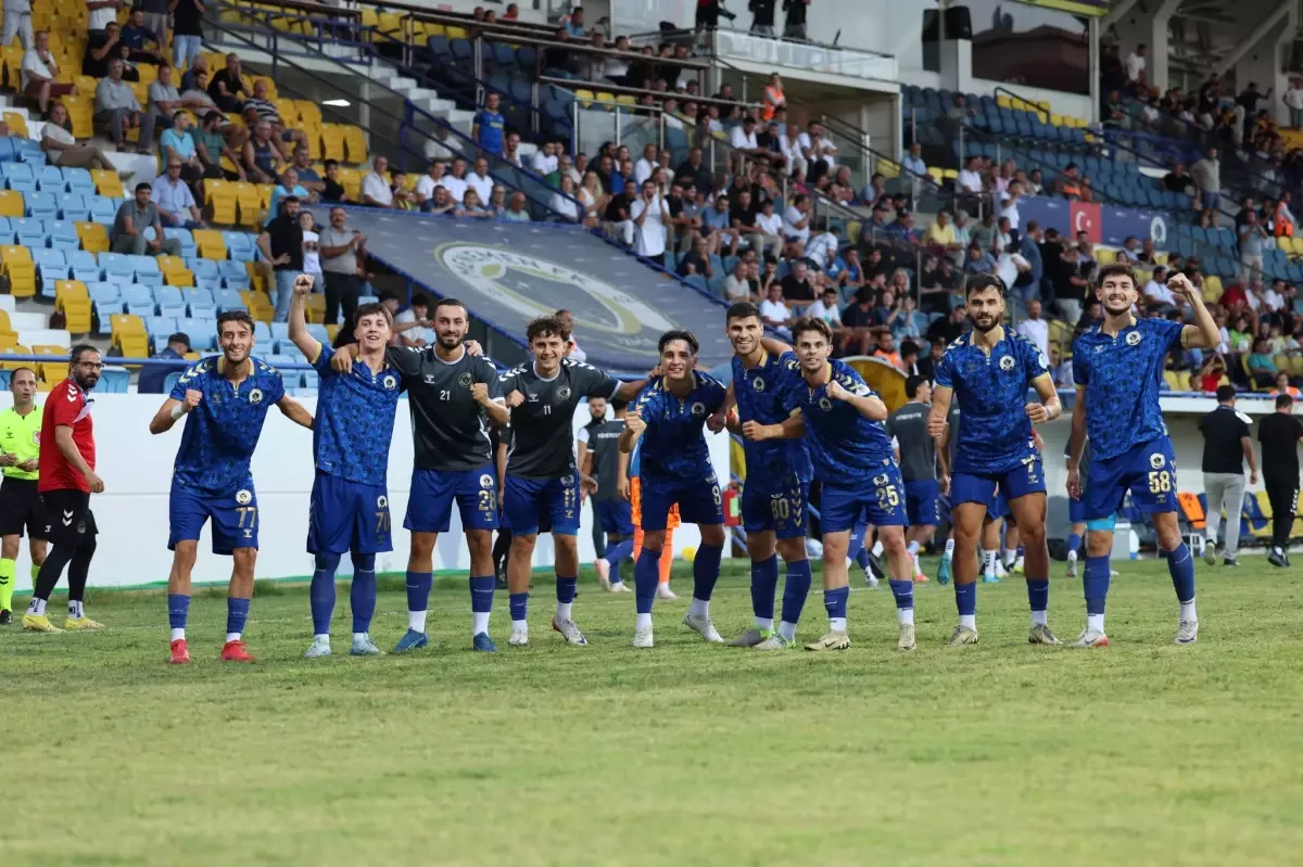 Menemen FK, Isparta 32 Spor'u Yenerek Seri Başlattı