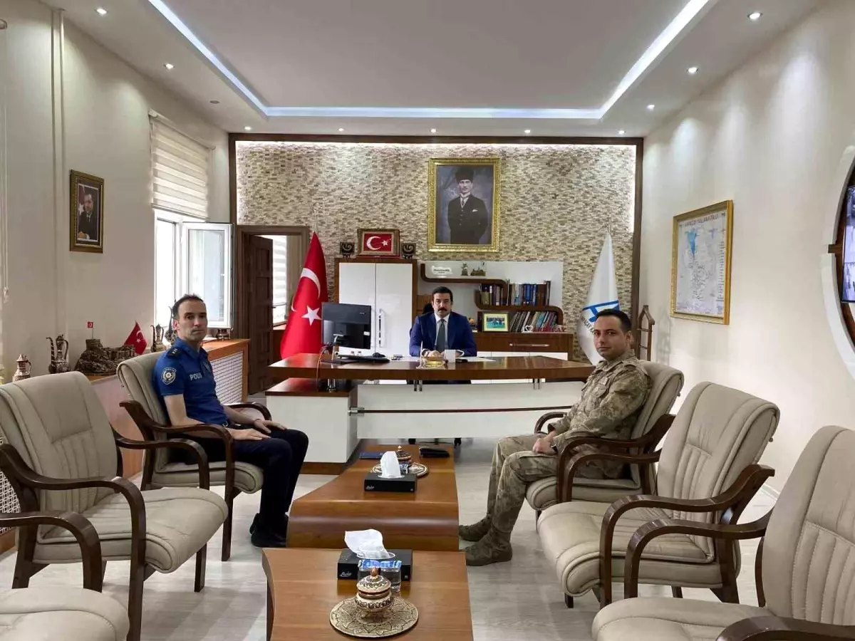 Arpaçay'da Okul Güvenliği ve Asayiş Toplantısı Yapıldı