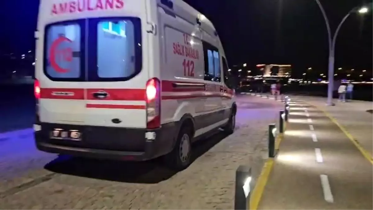 Gelibolu'da Balık Tutarken Denize Düşen Arkadaşını Kurtarmak İsteyen Genç Hayatını Kaybetti