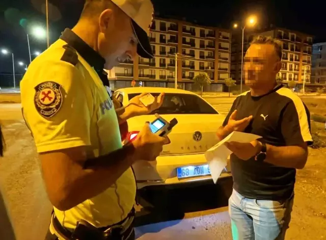 Driver Cursing at Police Officers After Driving Under the Influence in Aksaray