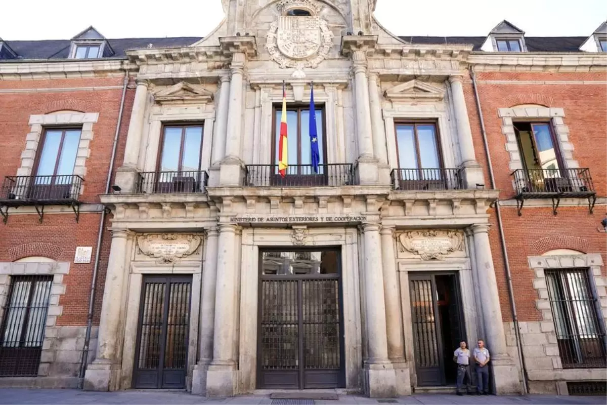 Çin ve ABD Ekonomik Görüşmeleri Madrid'de Başladı