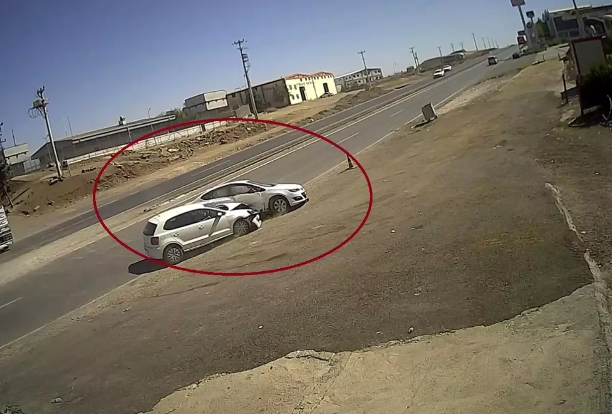 Diyarbakır'da Trafik Kazası: 4 Yaralı