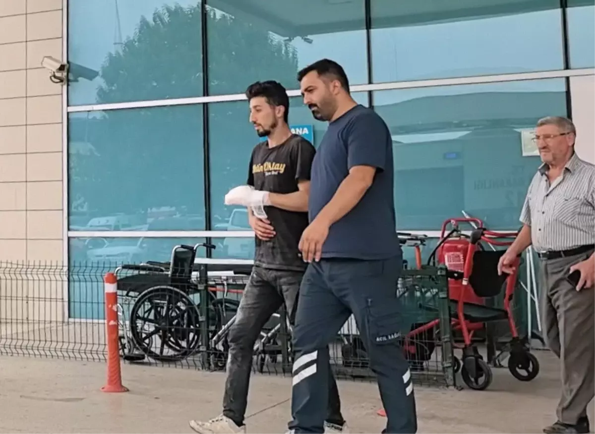 Ahşap Kesim Atölyesinde Kaza: İş Yeri Sahibi Yaralandı