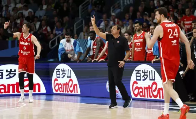 Ergin Ataman was named the best coach of the 2025 European Championship