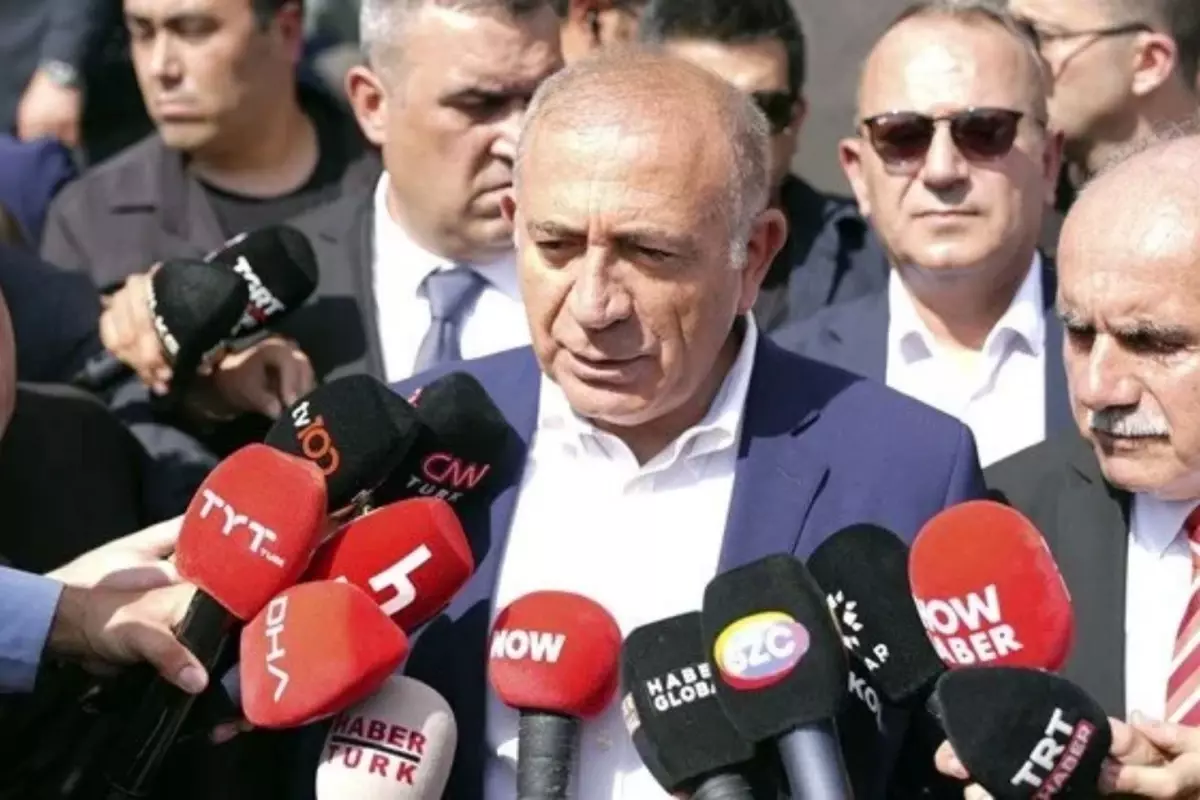 'Hakkımı haram ediyorum' sözleri sorulan Gürsel Tekin: Abi kardeş ilişkisi içinde olur, bitti gitti