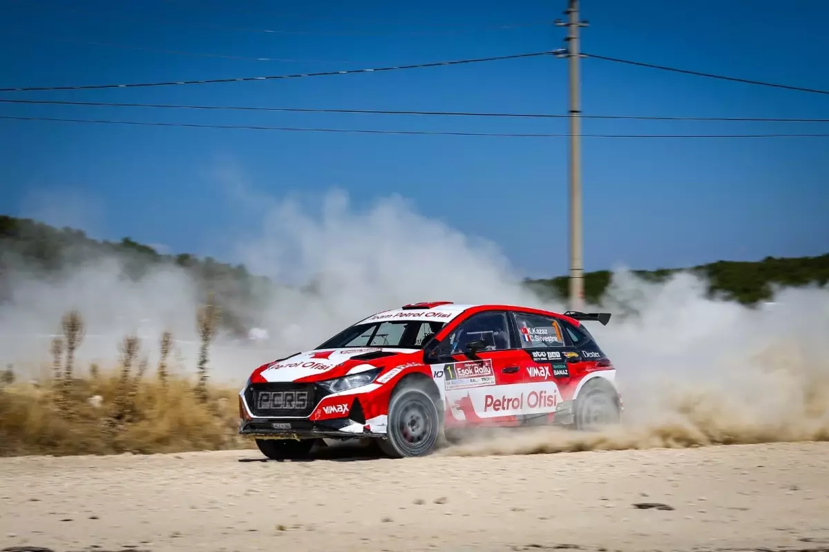 Kerem Kazaz, Eskişehir Rallisi'ni 4. Sırada Tamamlayarak Liderliğini Korudu