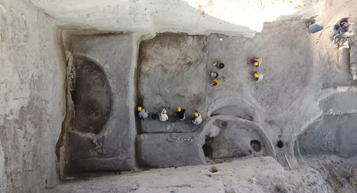 Aşıklı Höyük'te 10 Bin Yıllık Neolitik Dönem Kazıları Devam Ediyor