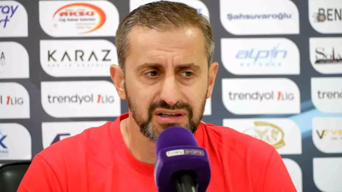 Erzurumspor FK Teknik Direktörü Serkan Özbalta: Tempo Yükseltme Çabası İçindeyiz