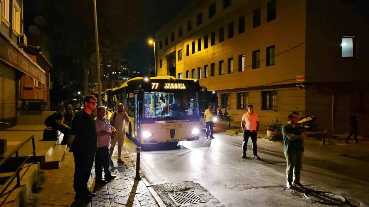 Şişli'de Yangın Korkuttu: İş Yerinde Hasar Oluştu