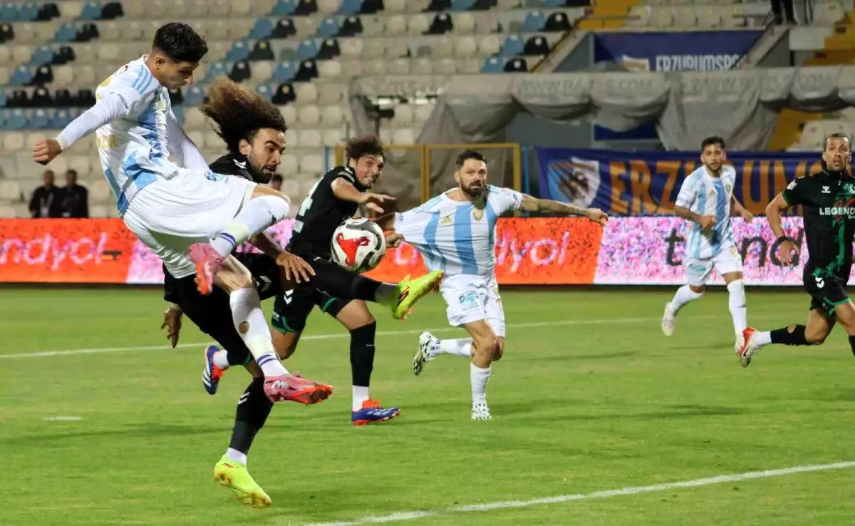 Erzurumspor FK ve Sakaryaspor 1-1 Berabere Kaldı