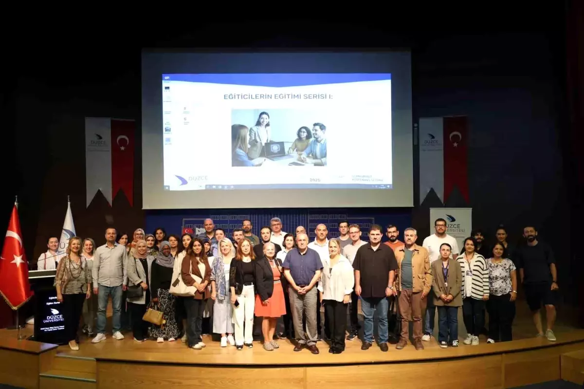 Düzce Üniversitesi'nde Yapay Zeka Destekli Eğitim Konferansı Düzenlendi