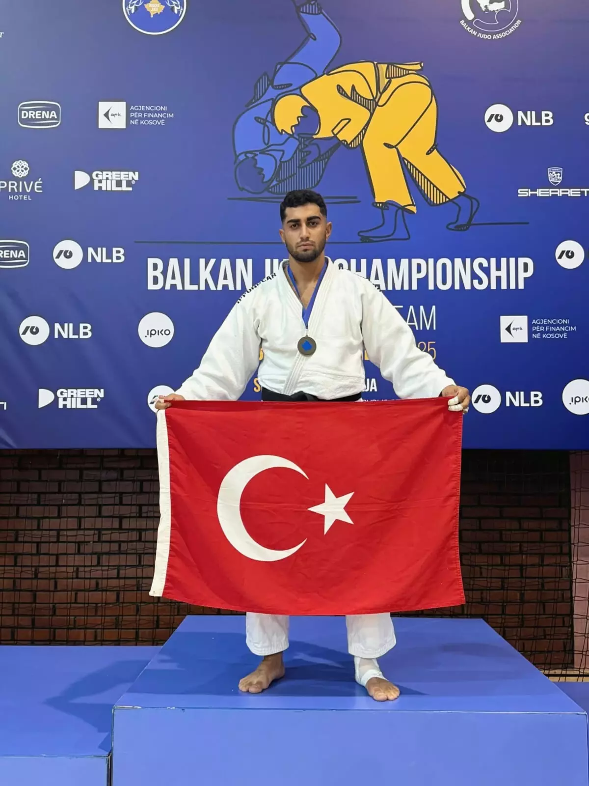 Enes Pınar, Balkan Judo Şampiyonası'nda Bronz Madalya Kazandı