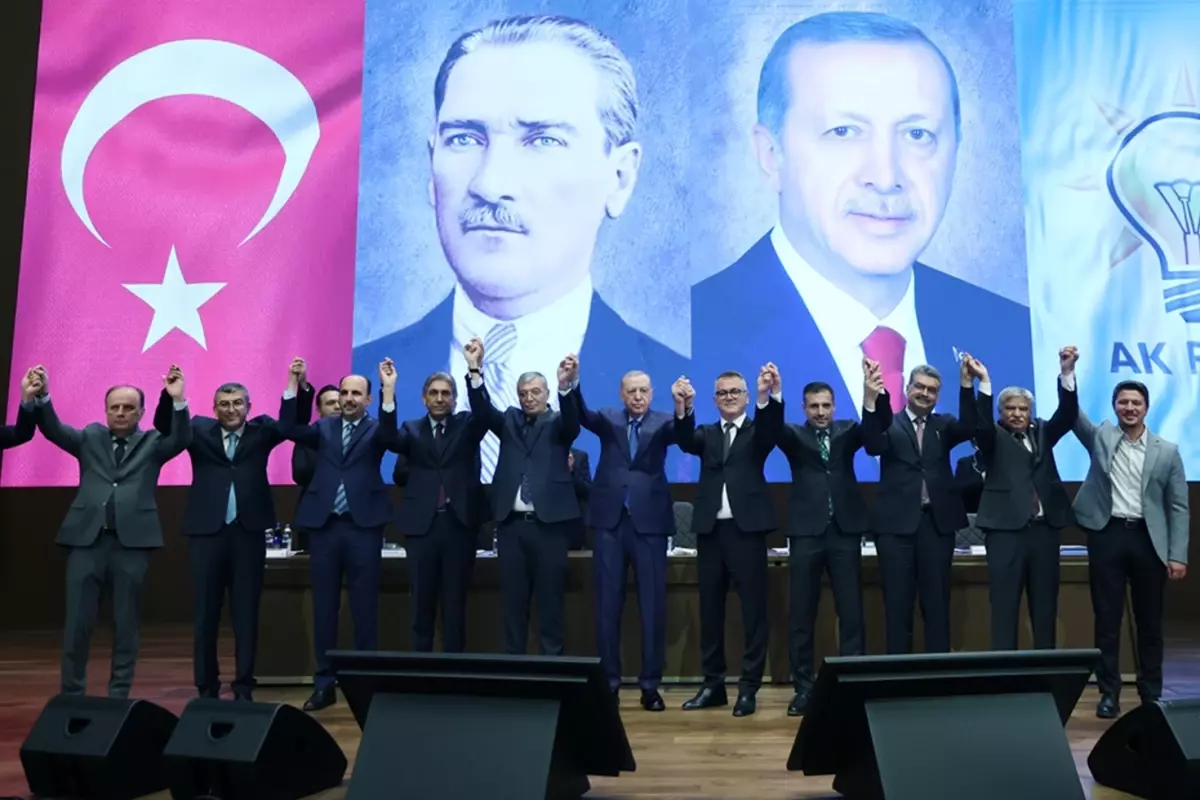 İstifalar peş peşe geldi! Bayrampaşa Belediyesi el değiştirebilir