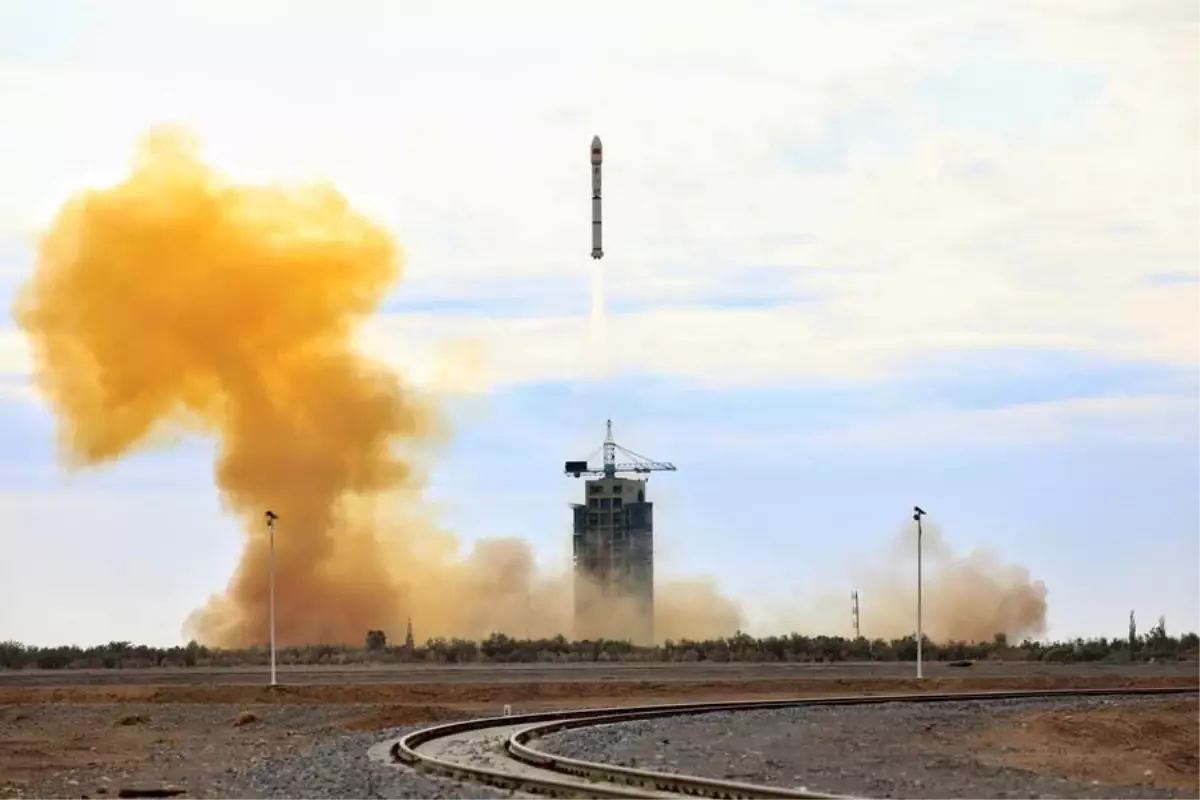 Çin, Uydu İnternet Teknolojisi İçin Yeni Test Uyduğunu Başarıyla Fırlattı