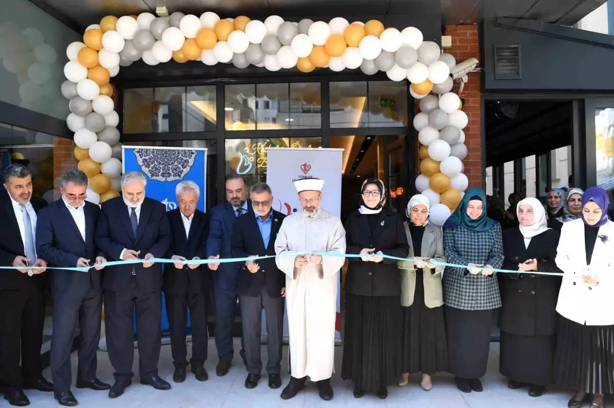 Diyanet İşleri Başkanı Ali Erbaş: 'Yeryüzünde iyilik egemen oluncaya kadar çalışacağız'