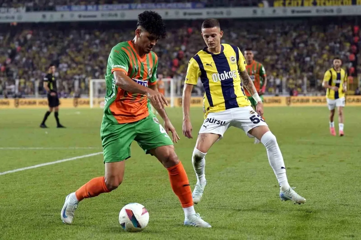 Fenerbahçe, Alanyaspor ile Erteleme Maçında Karşılaşacak