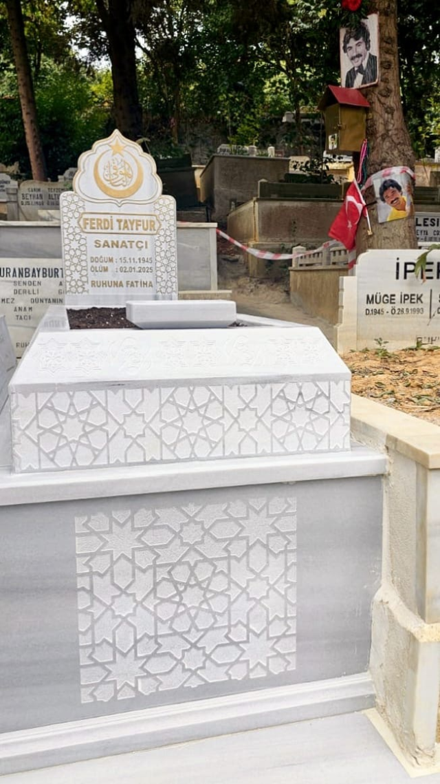 Ferdi Tayfur'un mezarı, Devlet Bahçeli tarafından yaptırıldı