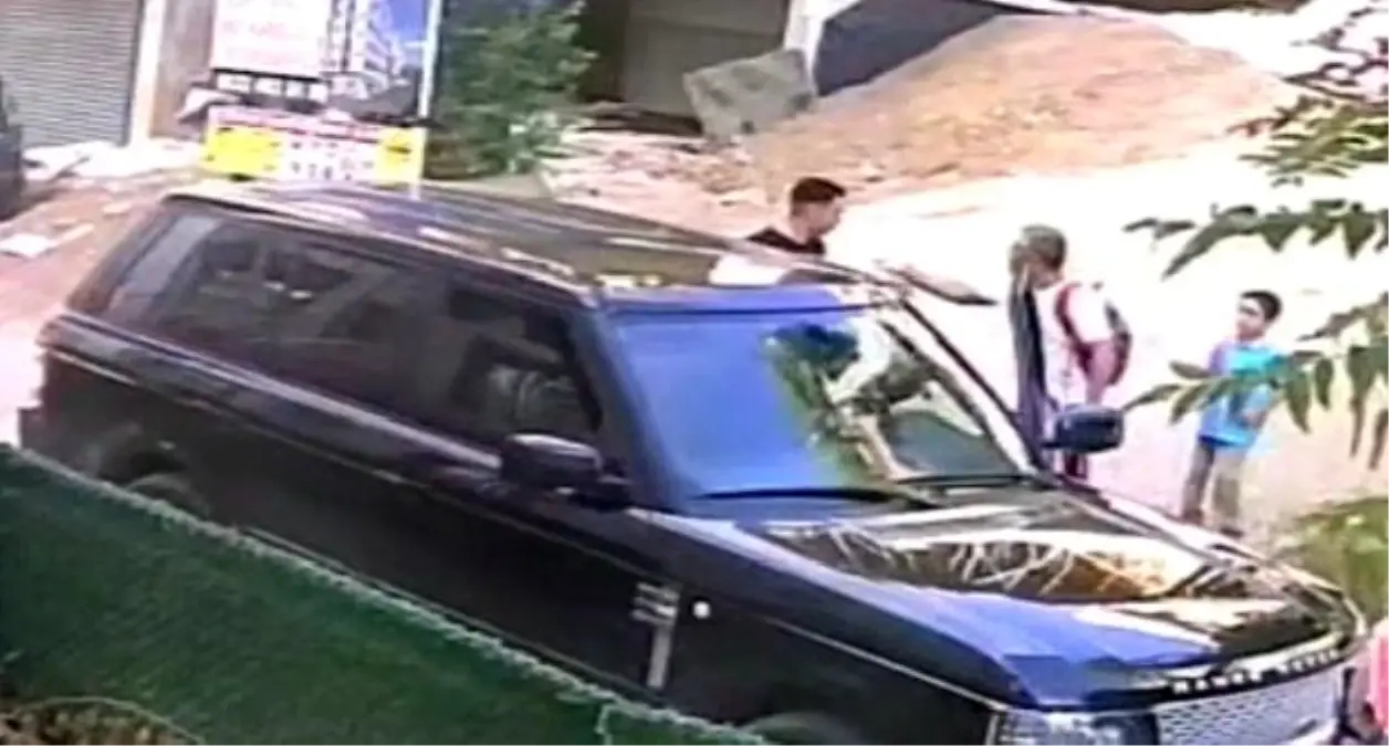 Kocaeli'de Babaya Çocuklarının Önünde Tokat Atan Cip Sürücüsü Gözaltına Alındı