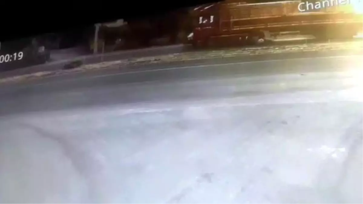 Akşehir'de Tırın Çarptığı Yaşlı Adam Ağır Yaralandı