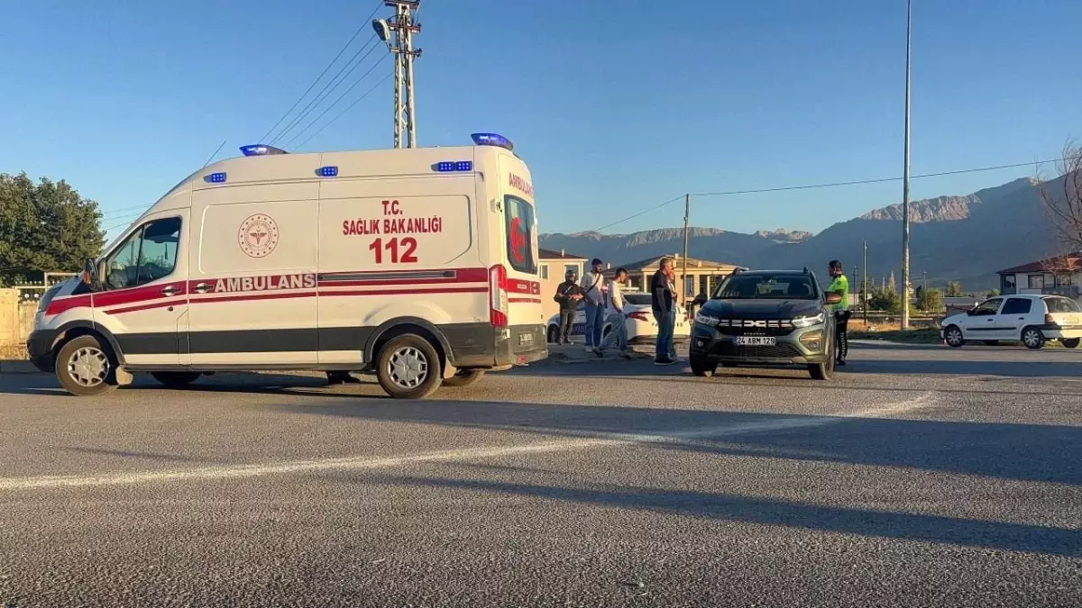 Erzincan'da Trafik Kazası: 1 Yaralı