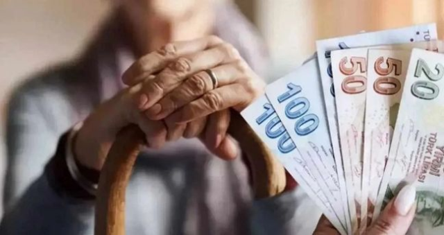 SON DAKİKA EMEKLİ ZAMMI SENARYOLARI: 2026 emekli zammı ne kadar olacak? Masadaki zam oranları nedir?