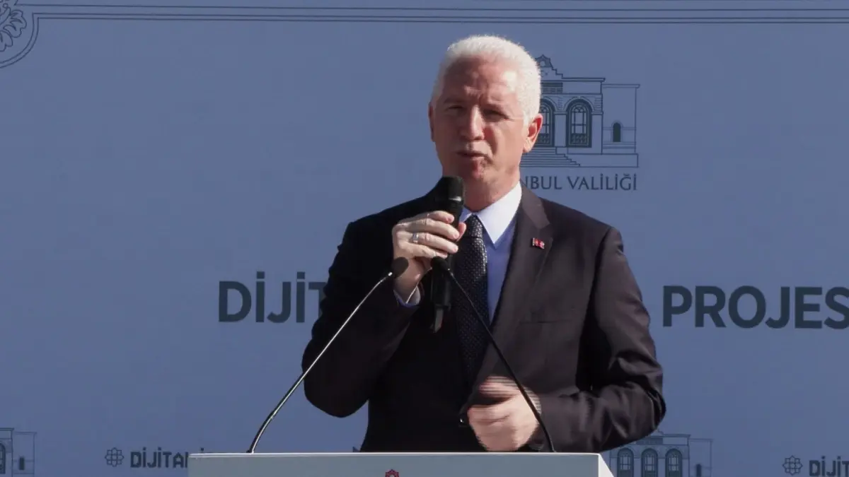 Vali Gül: 'Dijital İstanbul' projesinde 603 camimize 225 türbemize karekod yerleştirildi
