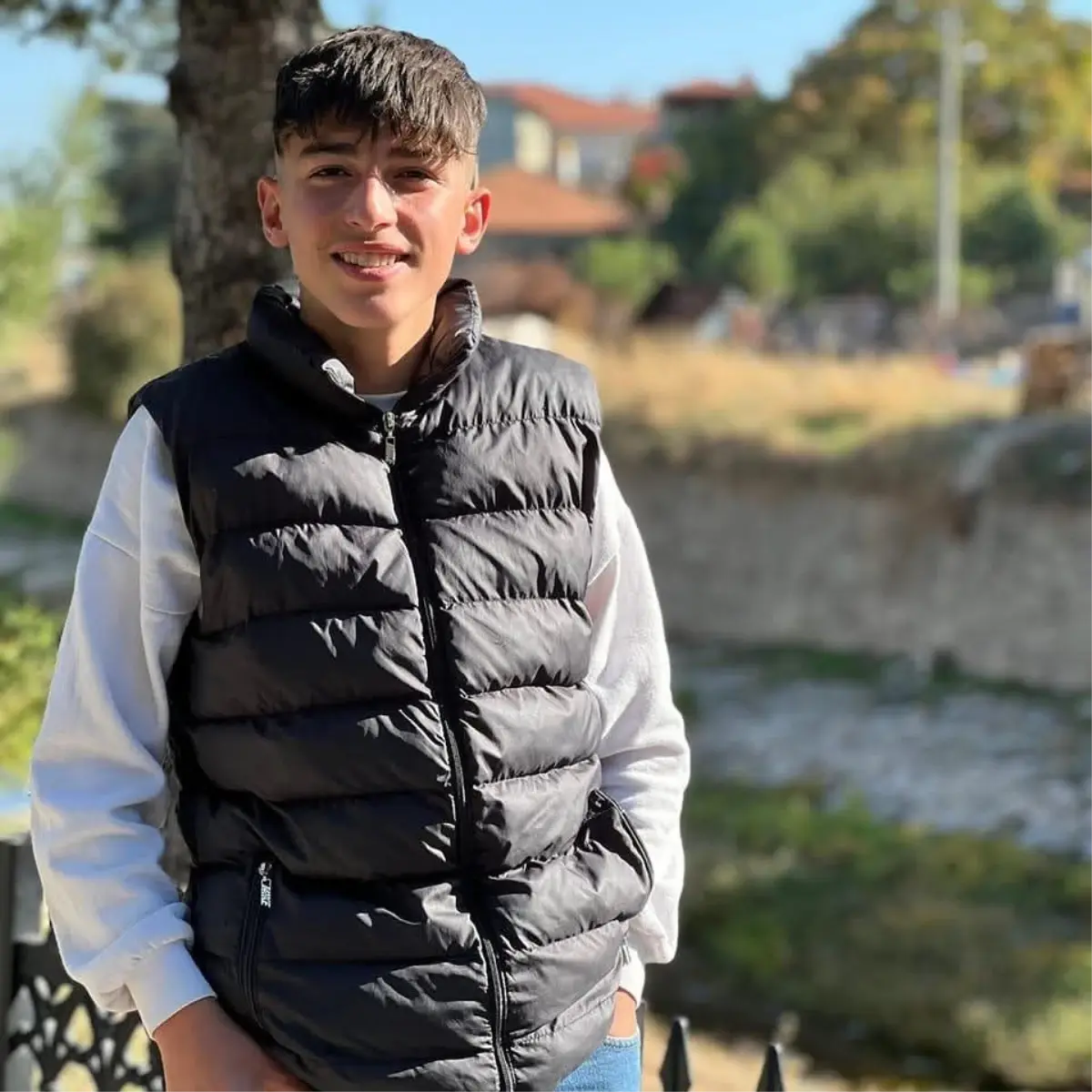 Afyonkarahisar'da Bıçaklı Kavga: Genç Hayatını Kaybetti
