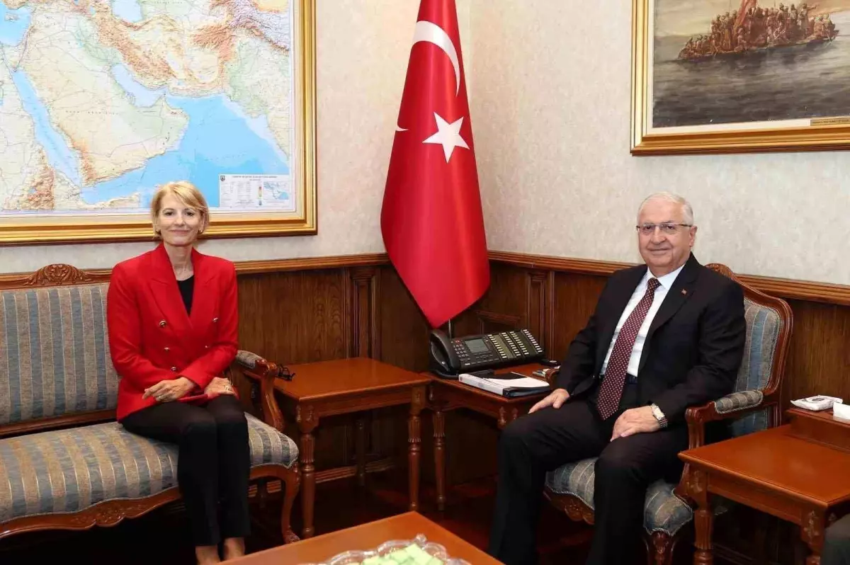 Bakan Güler, İngiltere'nin Ankara Büyükelçisi Morris'i kabul etti