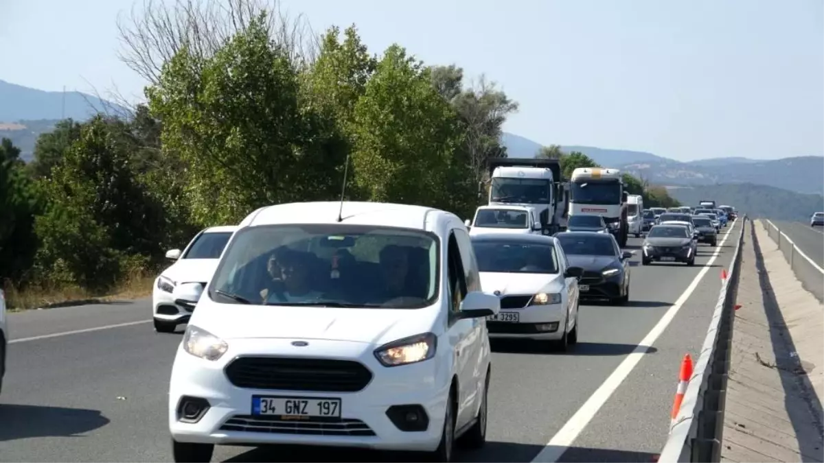 Balıkesir'de Ağustos Ayında 675 Bin 596 Araç Trafiğe Kaydedildi