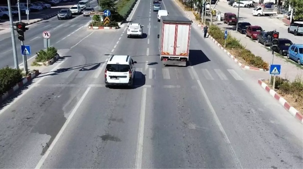 Bilecik'te Drone Destekli Trafik Denetimi: 17 Sürücüye Ceza