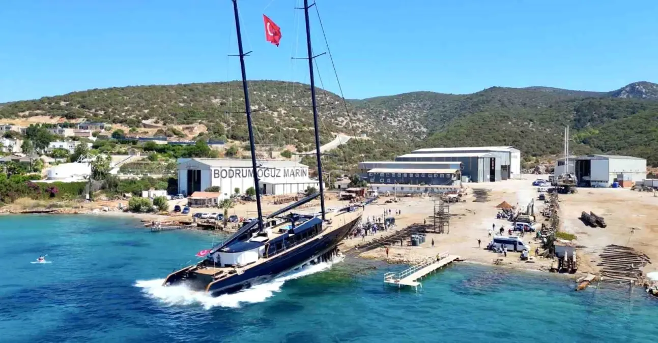 Bodrum'da 978 Milyon TL Değerinde Lüks Yelkenli 'Oğuz Khan' Denize İndirildi