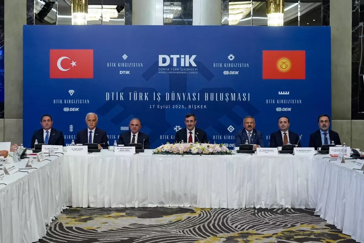 Cevdet Yılmaz, Kırgızistan'da Türk İş Dünyası Buluşması'na Katıldı